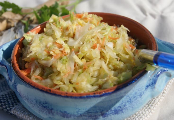 Lacto-Fermented Ginger and Garlic Flavored Sauerkraut | SimplePureBeauty.com