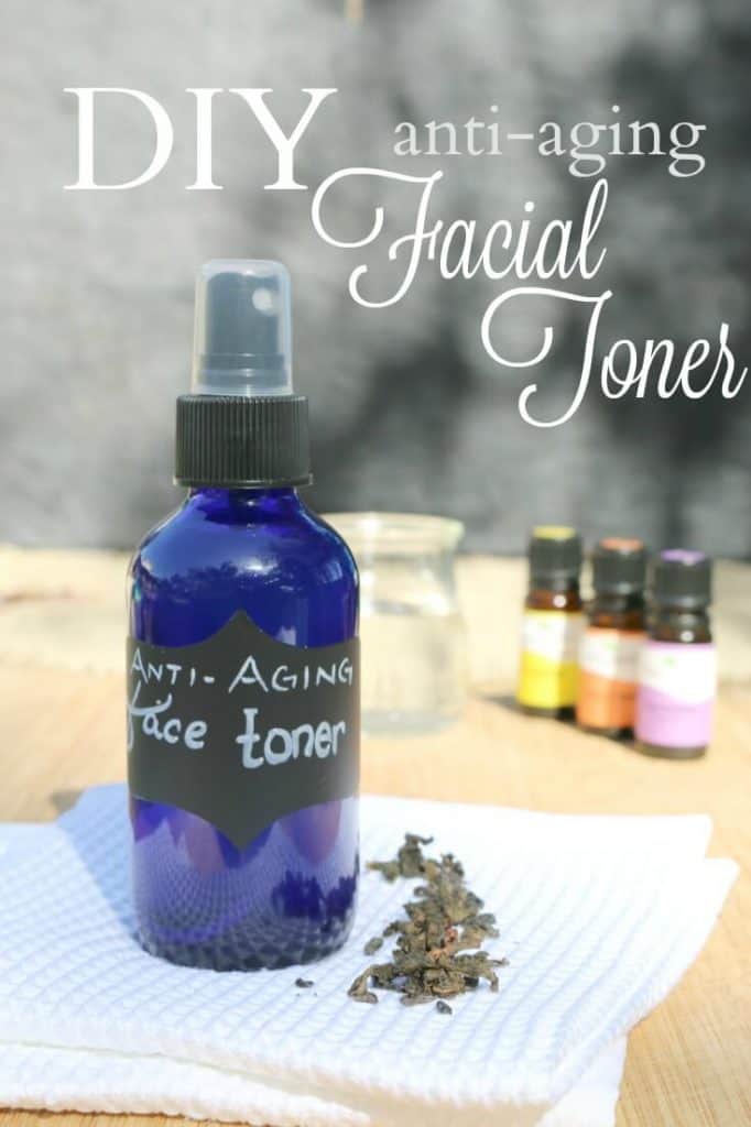 This Anti-aging Toner is infused with green tea and the most effective anti-aging essential oils. It is so easy to make and will leave your skin feeling so fresh and clean! #antiaging #antiwrinkle #skincare #skin #natural #homemade #diy