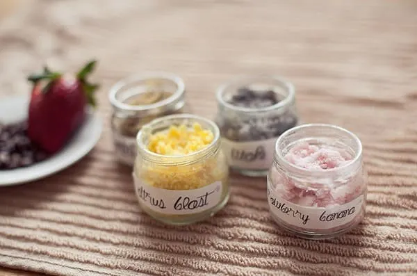 diy-lip-scrub