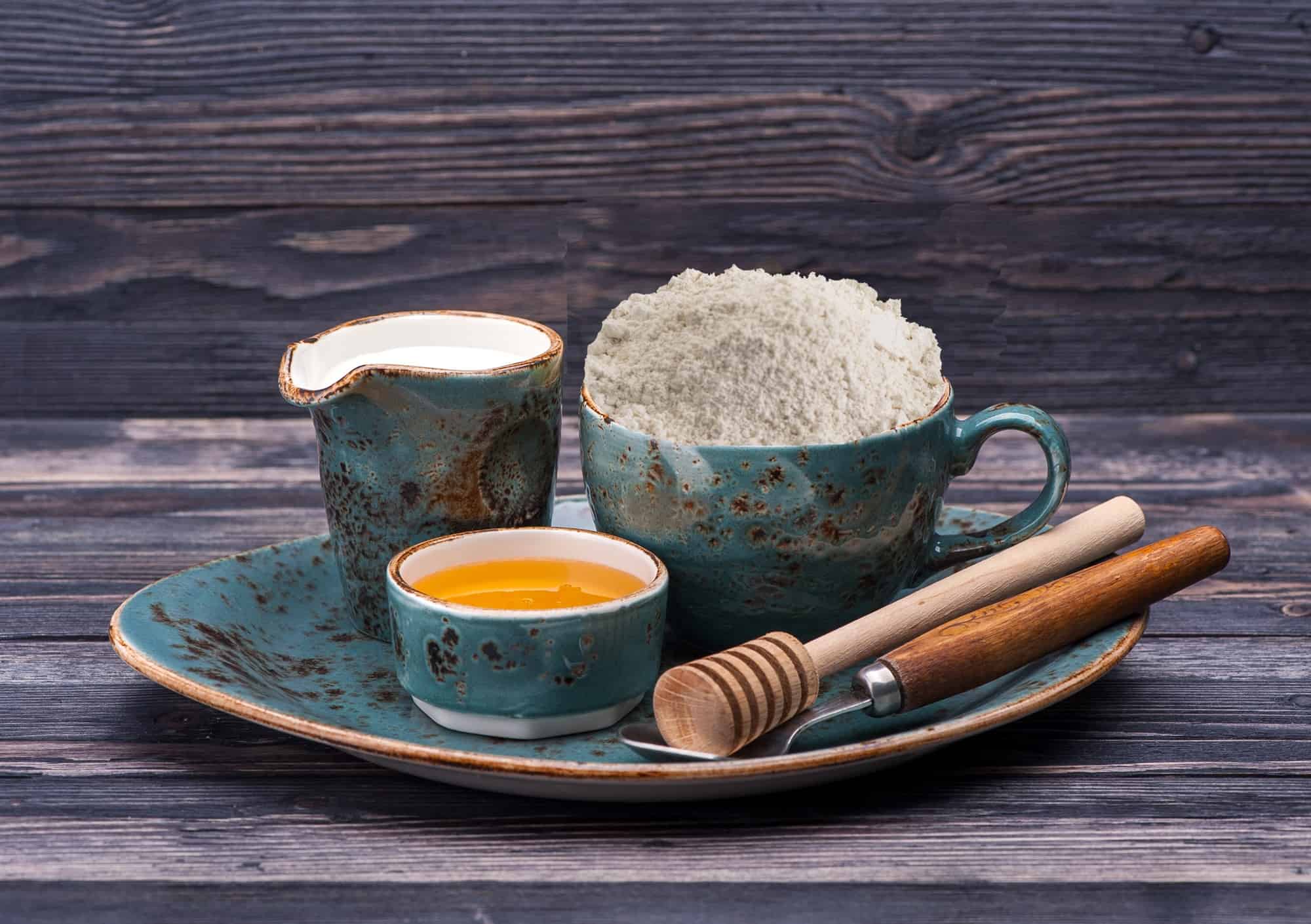 Milk and Honey Homemade Face Mask for Dry, Sensitive Skin Simple Pure