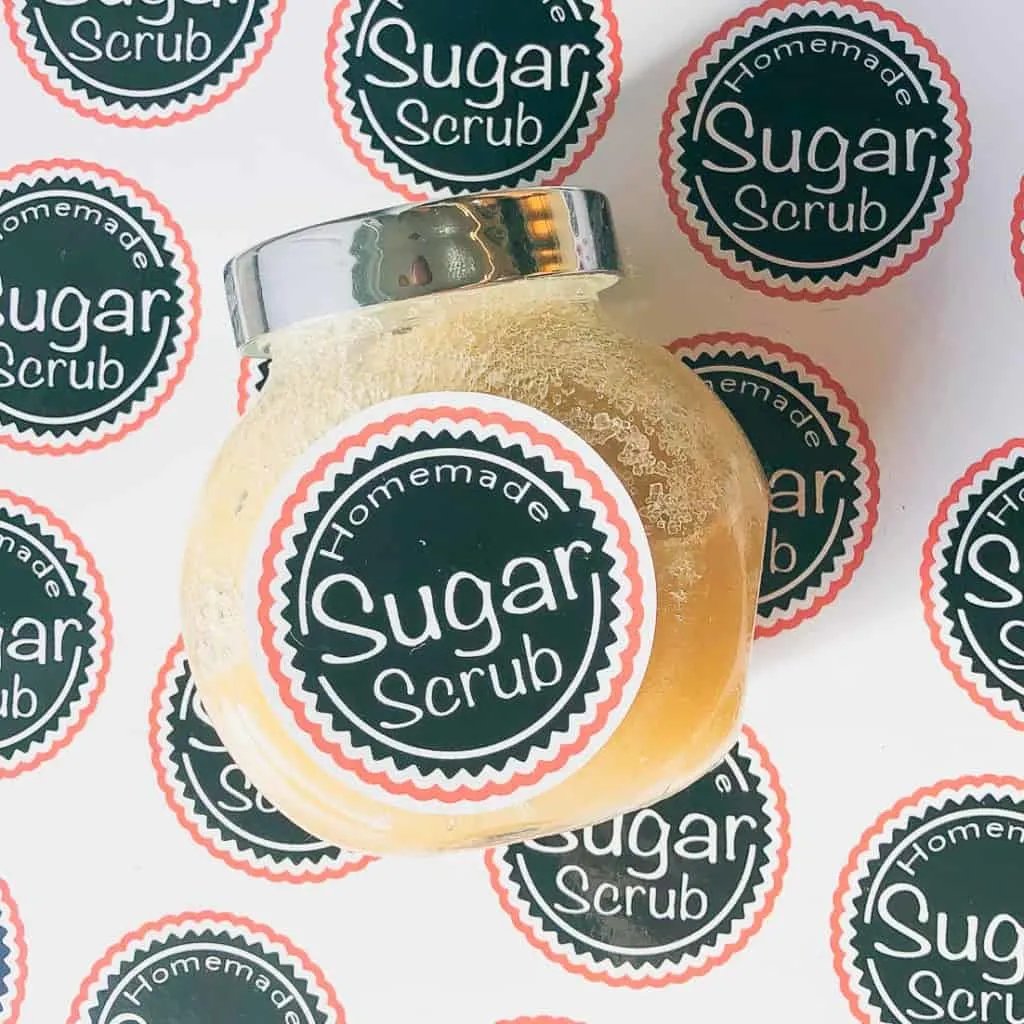 Want to learn how to make waterproof labels for your bottles and jars? You work really hard on your DIY recipes.  Whether you're making sugar scrubs, bath soaks or room sprays, you want them to look pretty and stay that way. That's why a cute waterproof label is a must! #diy #labels #waterproof