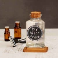 DIY Men's Aftershave Recipe