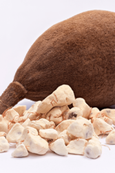 Baobab Oil Benefits for Skin: How to Use, Where to Buy + DIY Recipes