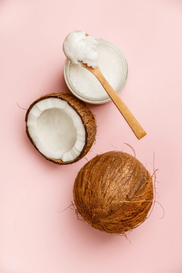 Coconut Oil Benefits for Skin: How to Use, Where to Buy + DIY Recipes ...