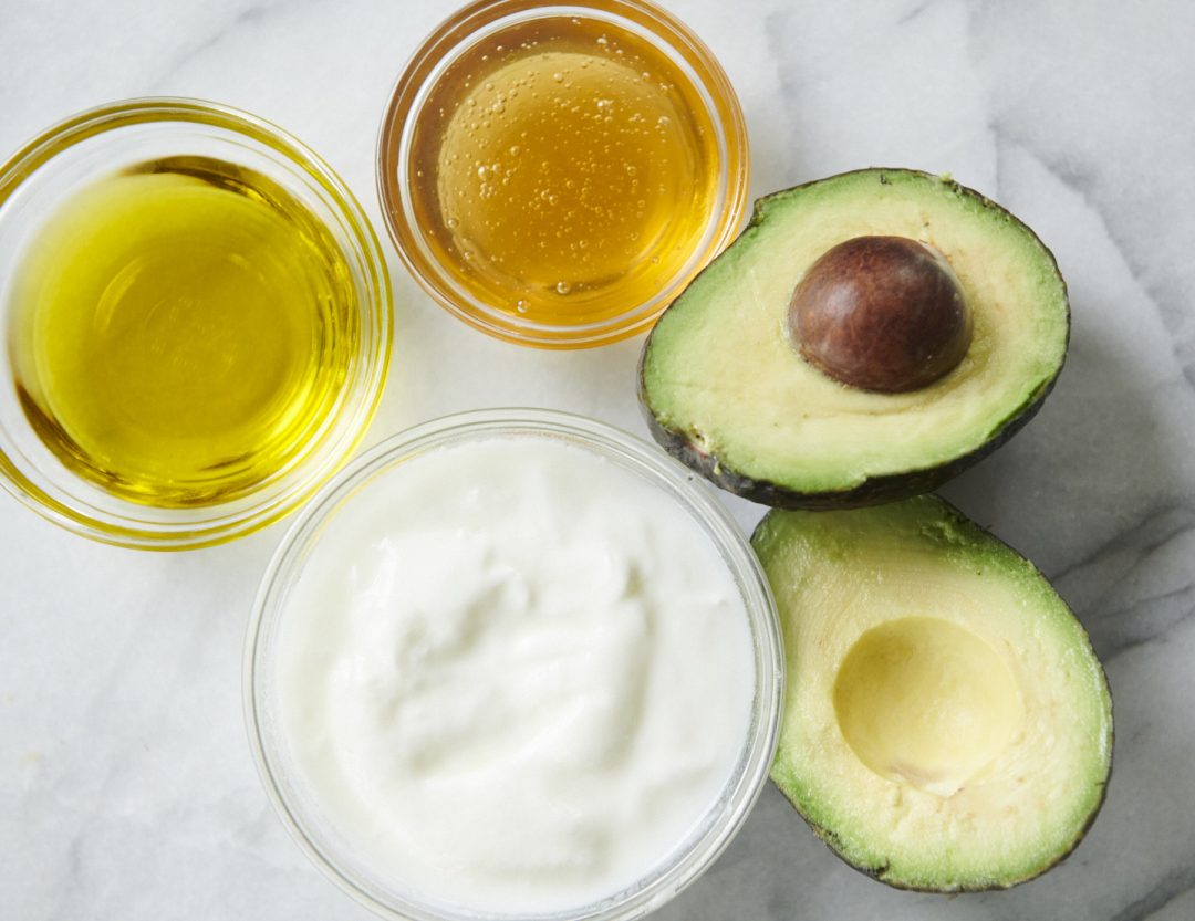 9 DIY Avocado Hair Mask Treatments for Deep Conditioning & Hair Growth ...